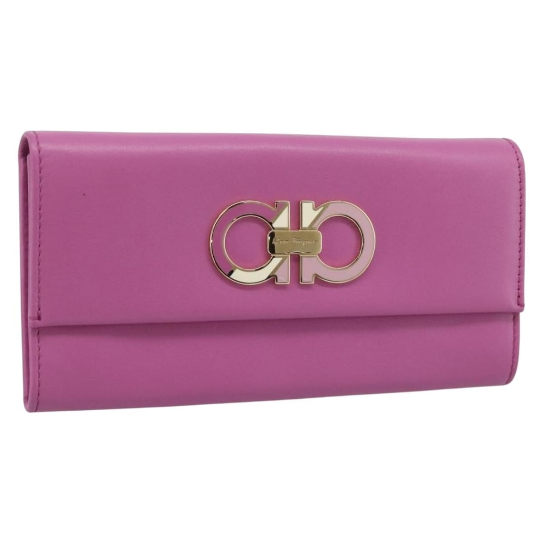 Leather Long Wallet Salvatore Ferragamo Gancini Pink Gold Tone: Leather Long Wallet Salvatore Ferragamo Gancini Pink Gold Tone Salvatore Ferragamo Gancini long wallet in leather with a pink and gold colorway. This women's wallet is made in Italy and is offered in 