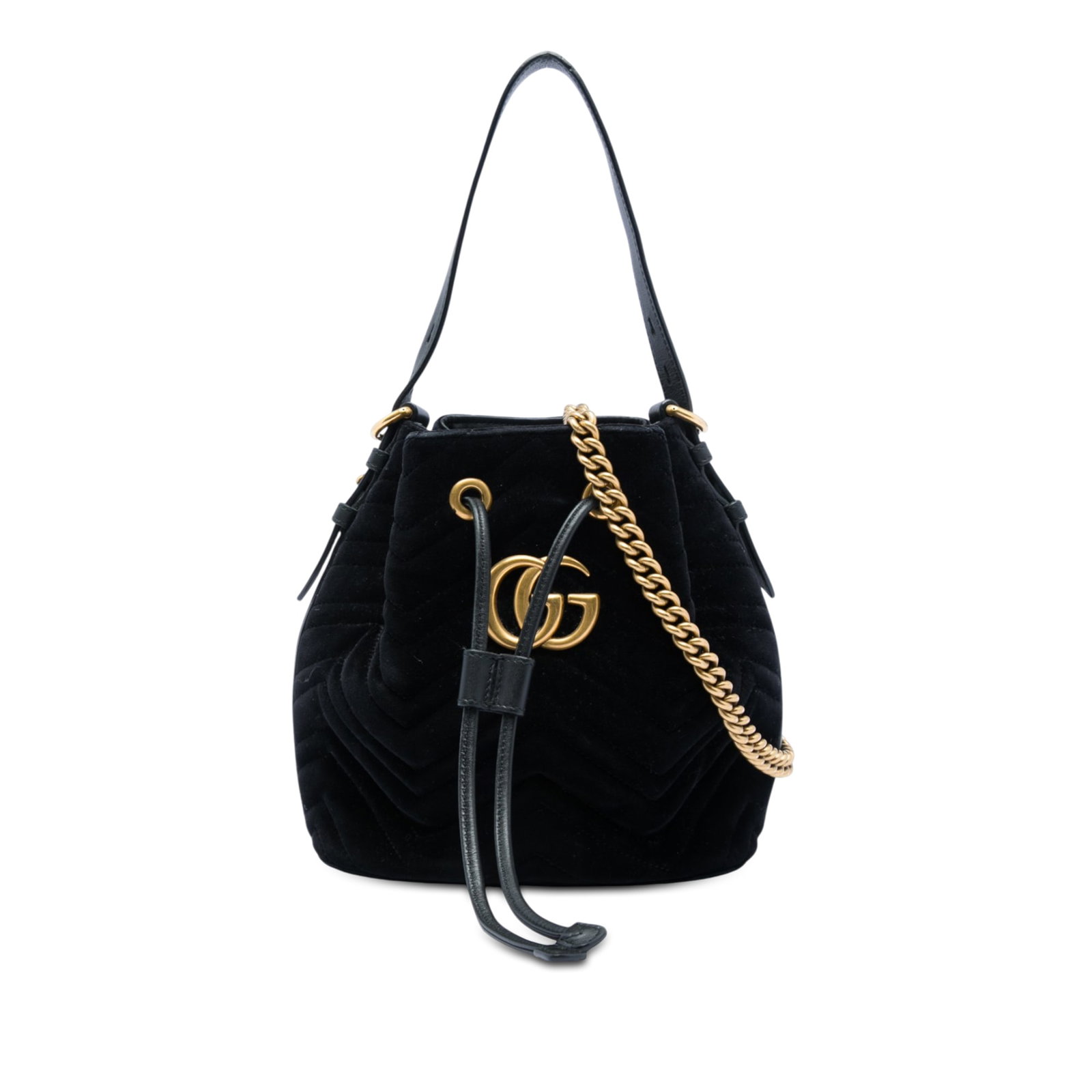Gucci GG Marmont 2.0 black velvet bucket bag: Gucci GG Marmont 2.0 black velvet bucket bag Gucci GG Marmont 2.0 Matelasse bucket bag in black velvet with a flat leather handle, curb chain link strap, and top drawstring closure. The interior inclu