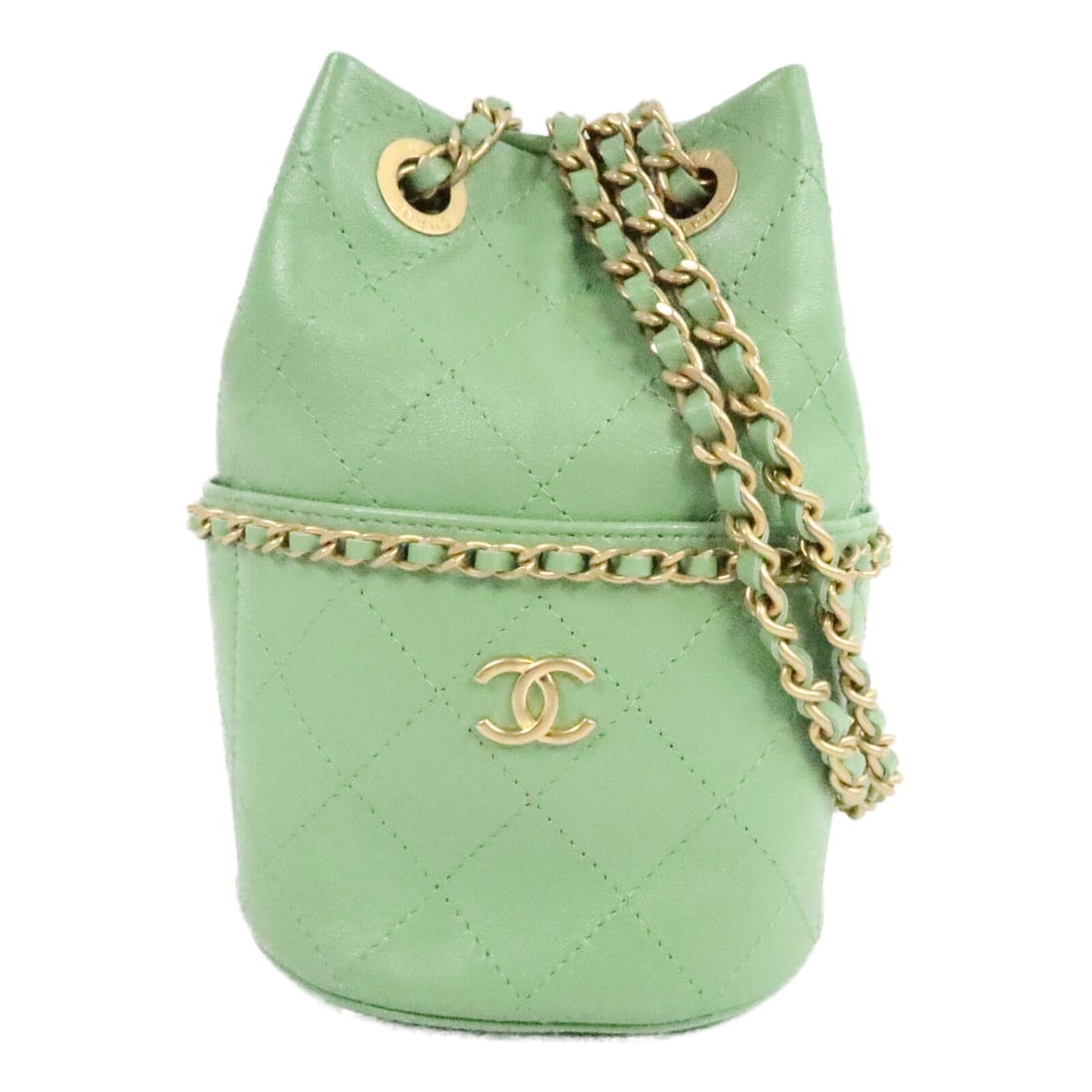 CHANEL CC Lambskin Shoulder Bag Light Green Gold Tone Chain: CHANEL CC Lambskin Shoulder Bag Light Green Gold Tone Chain Light green Chanel CC chain shoulder bag crafted in lambskin leather. This women's shoulder bag features an adjustable chain strap and open 
