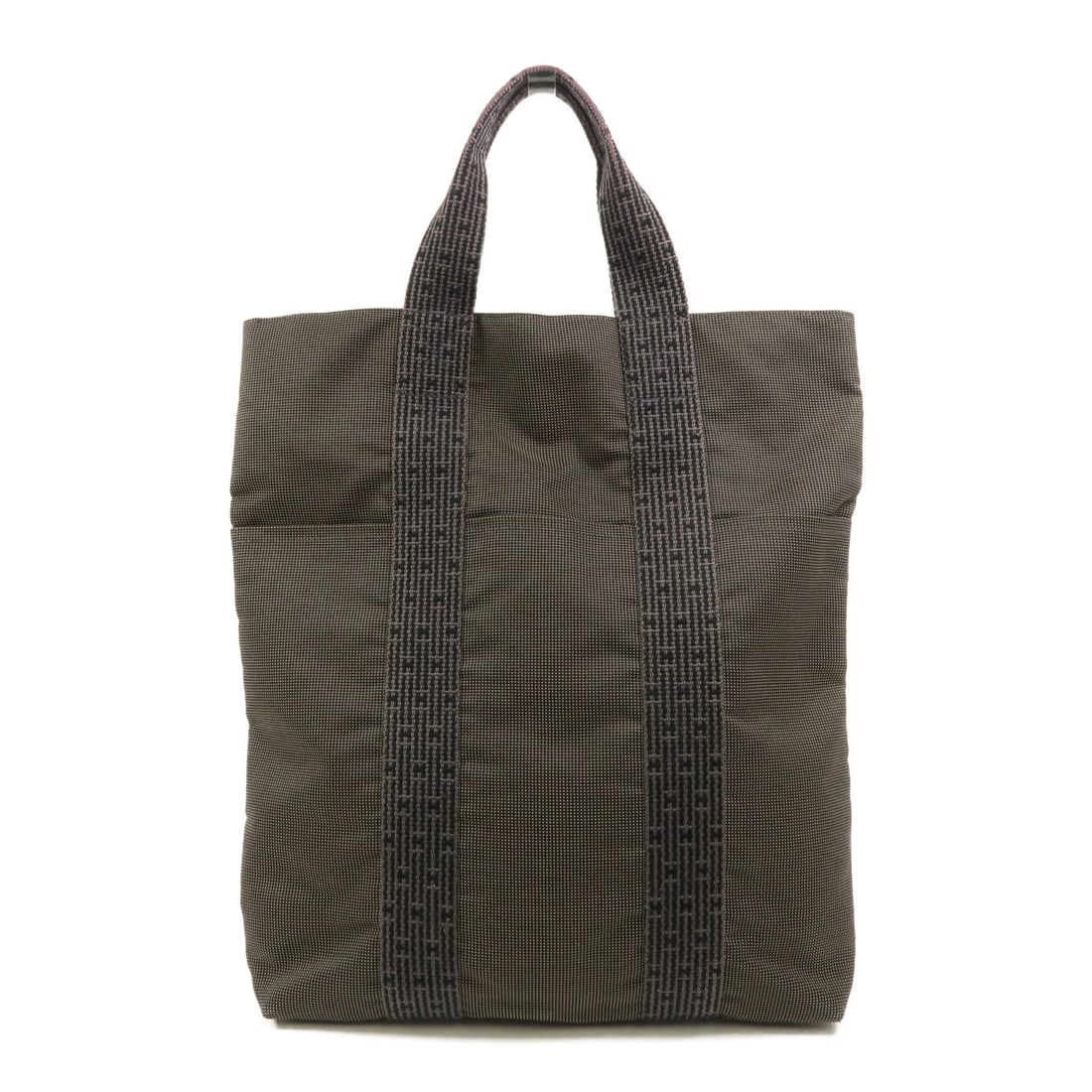 Hermes Herline Cabas Gray Canvas Womens Tote Bag: Hermes Herline Cabas Gray Canvas Womens Tote Bag Hermes Herline Cabas tote bag in gray canvas. This women's tote features an open-top design with three exterior open pockets and one interior open pock