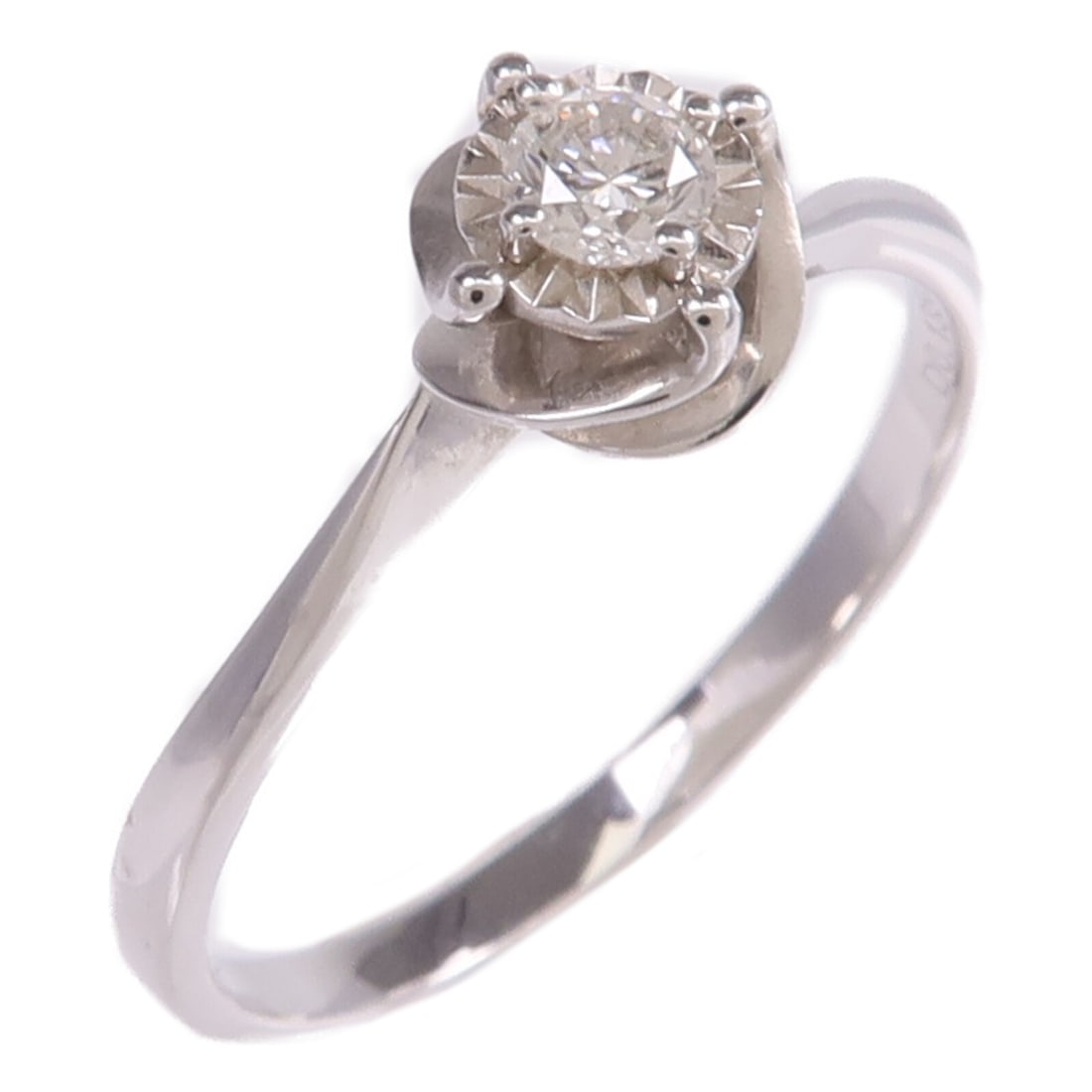 Size 7 18K White Gold Diamond Ring for Women: Size 7 18K White Gold Diamond Ring for Women A women's ring in K18 white gold with a diamond main stone. The ring is US size 7 and features a clear color design. It has a motif measuring 6 mm x 6 mm, 
