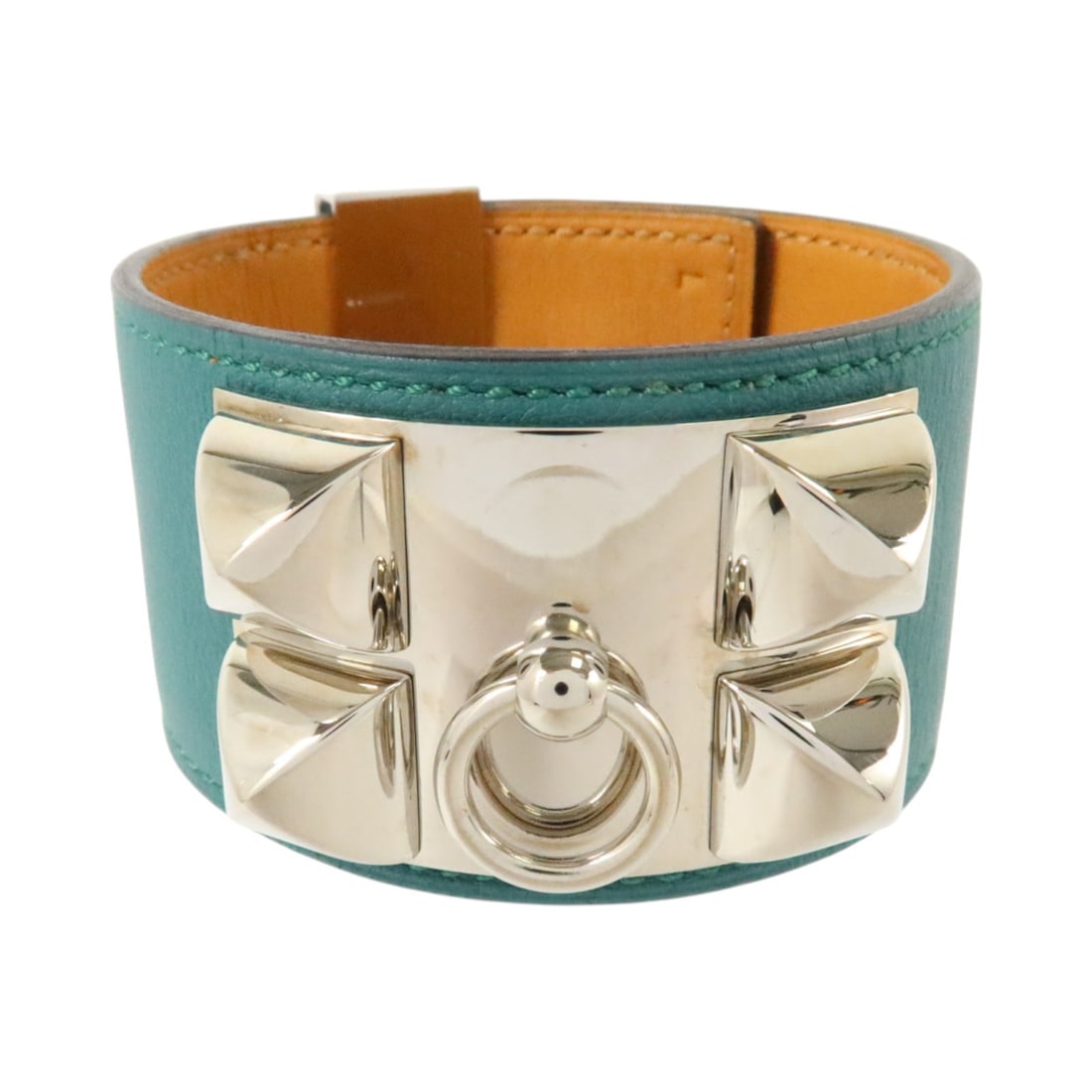 Hermes Collier De Chien bracelet bangle Swift leather malachite PHW: Hermes Collier De Chien bracelet bangle Swift leather malachite PHW Hermes Collier De Chien bracelet in malachite and green Swift leather with silver-tone metal accents. This women's bracelet includes