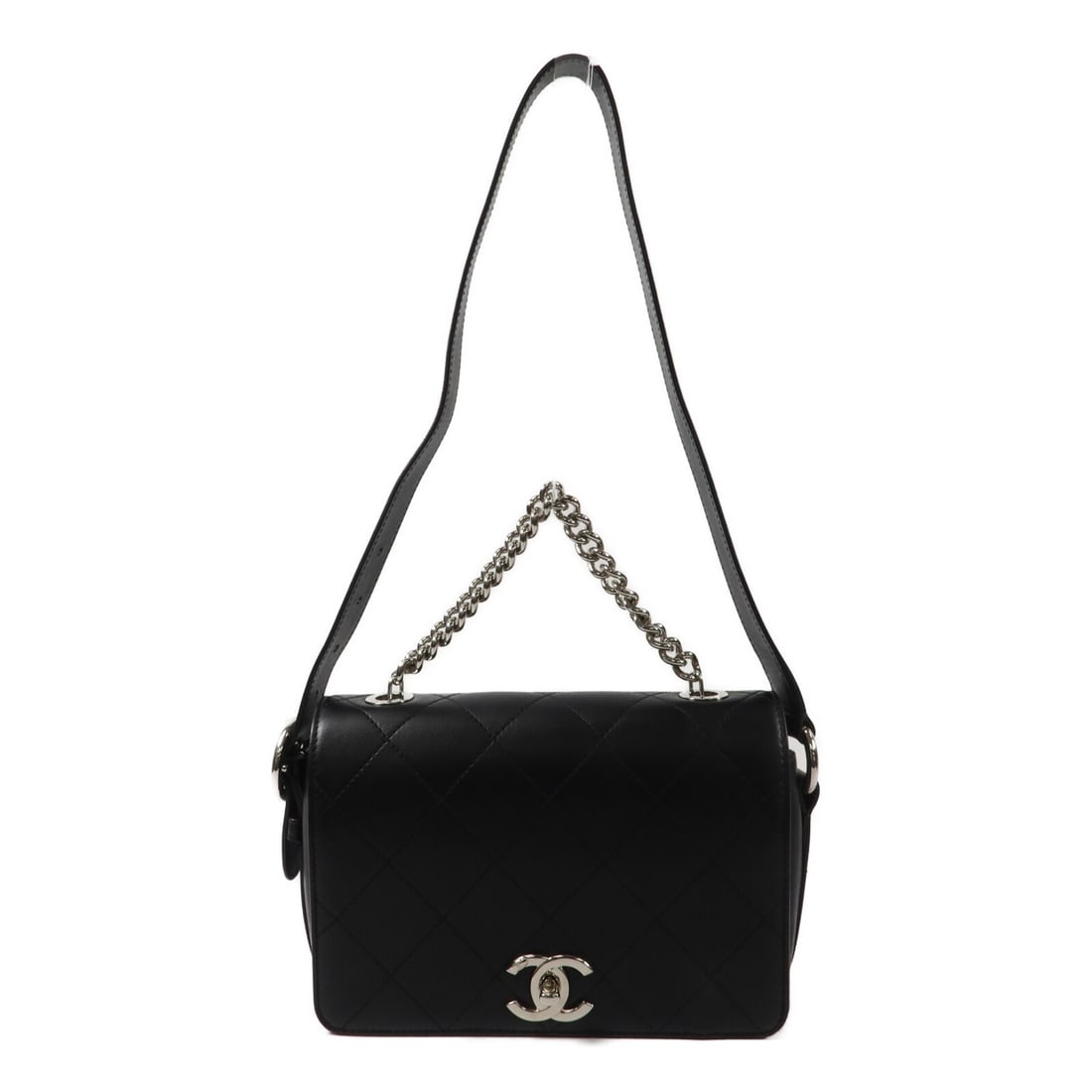 CHANEL CC 2way Shoulder Bag Black Calfskin Silver Tone Chain: CHANEL CC 2way Shoulder Bag Black Calfskin Silver Tone Chain Chanel CC chain shoulder bag in black calfskin leather with a 2-way design and turn-lock closure. The bag features an interior zip pocket a