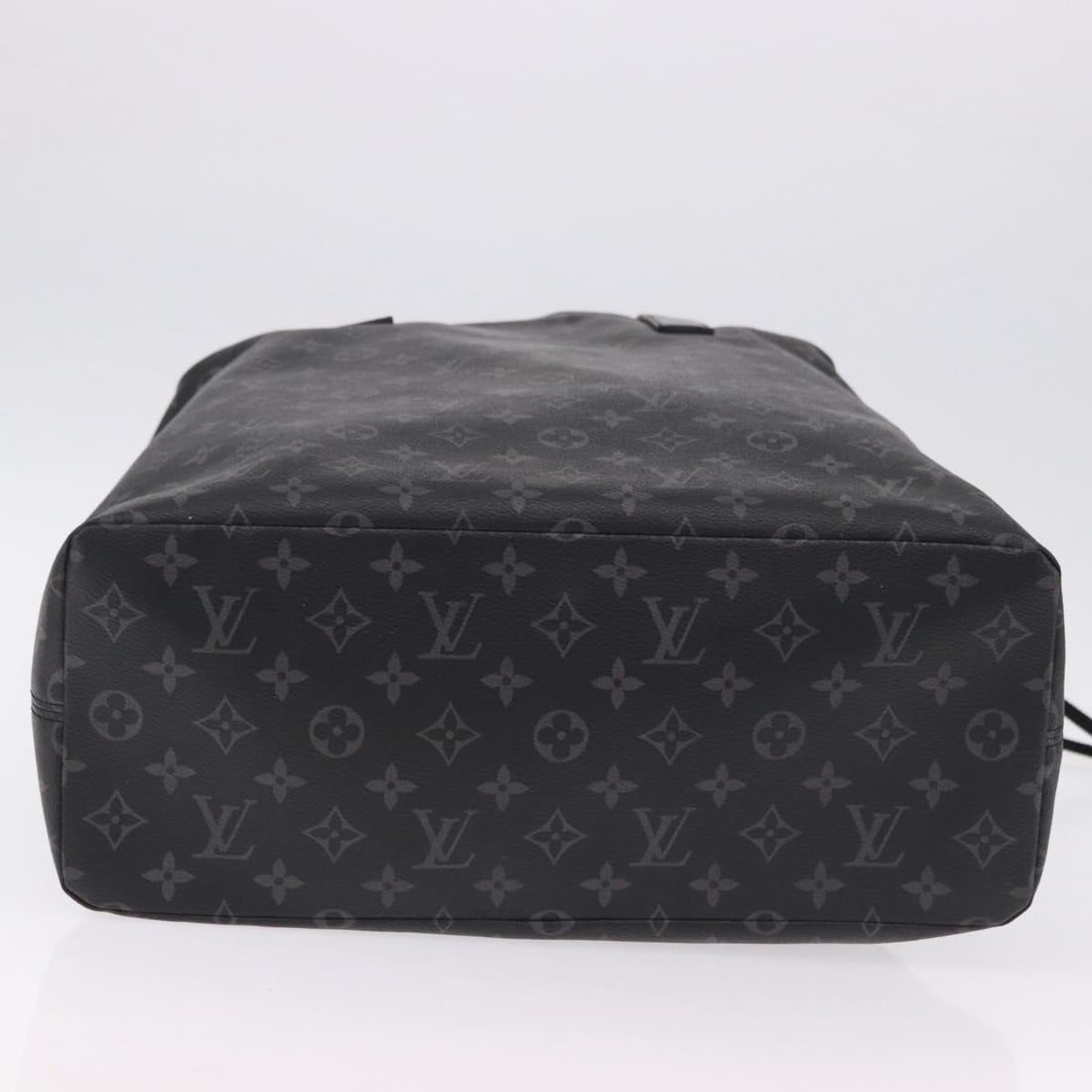 Louis Vuitton Cabas Light Drawstring Monogram Eclipse Canvas Bag - 16