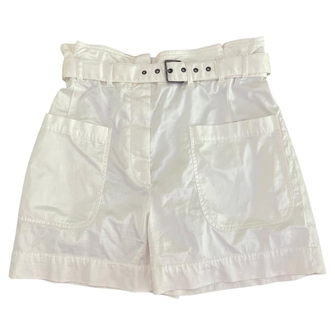 Brunello Cucinelli belted white shorts US 6 Italy: Brunello Cucinelli belted white shorts US 6 Italy White Brunello Cucinelli shorts with belted detail, front pockets, and rear pockets. Made in Italy and dated to the 21st century, these shorts are in 