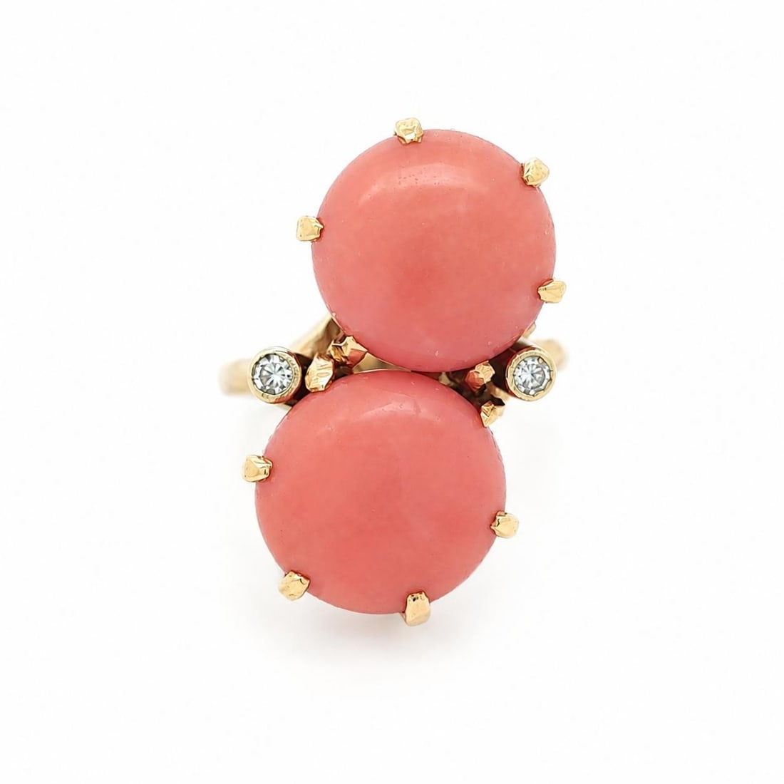 Unbranded 10K Yellow Gold Bypass Ring with 13mm Coral and 2 Diamonds: Unbranded 10K Yellow Gold Bypass Ring with 13mm Coral and 2 Diamonds Vintage bypass ring featuring natural coral and diamond accents in 10k solid yellow gold with white gold diamond bezels. This pre-o