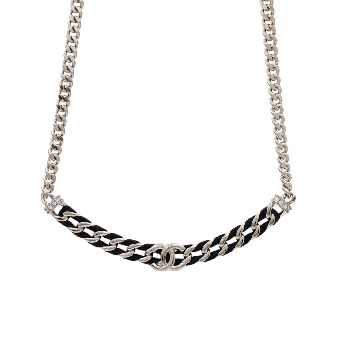 CHANEL B26C CC Lambskin and Metal Necklace Black Silver: CHANEL B26C CC Lambskin and Metal Necklace Black Silver CHANEL CC necklace crafted from black lambskin leather and metal, featuring a bold CC motif and made in France. This women's necklace includes a