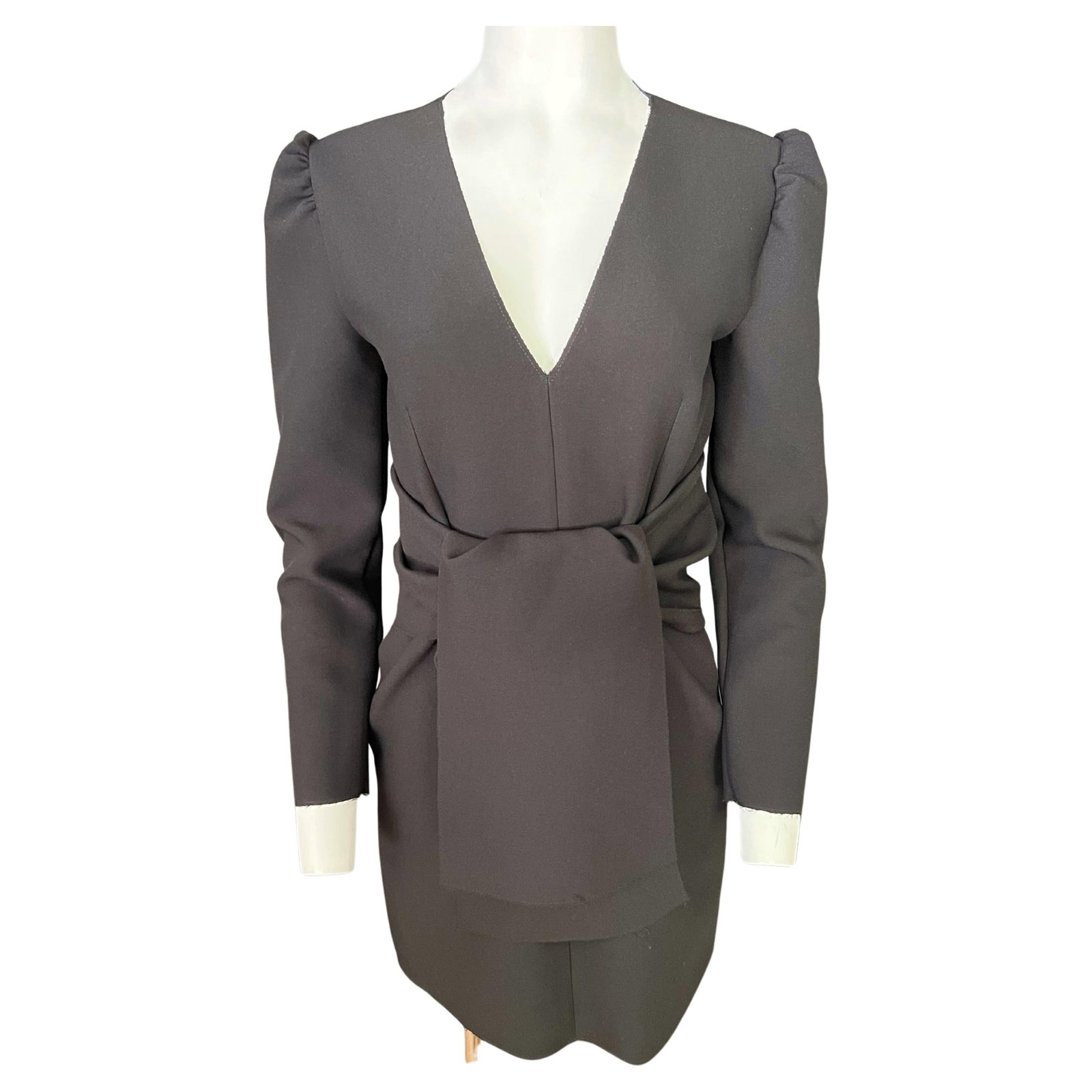 MSGM belted black mini dress with balloon sleeves EU 42: MSGM belted black mini dress with balloon sleeves EU 42 MSGM black mini dress in size 42 (EU), made in Italy. It features long balloon sleeves, a deep V neckline, a mini length, a belted design detail