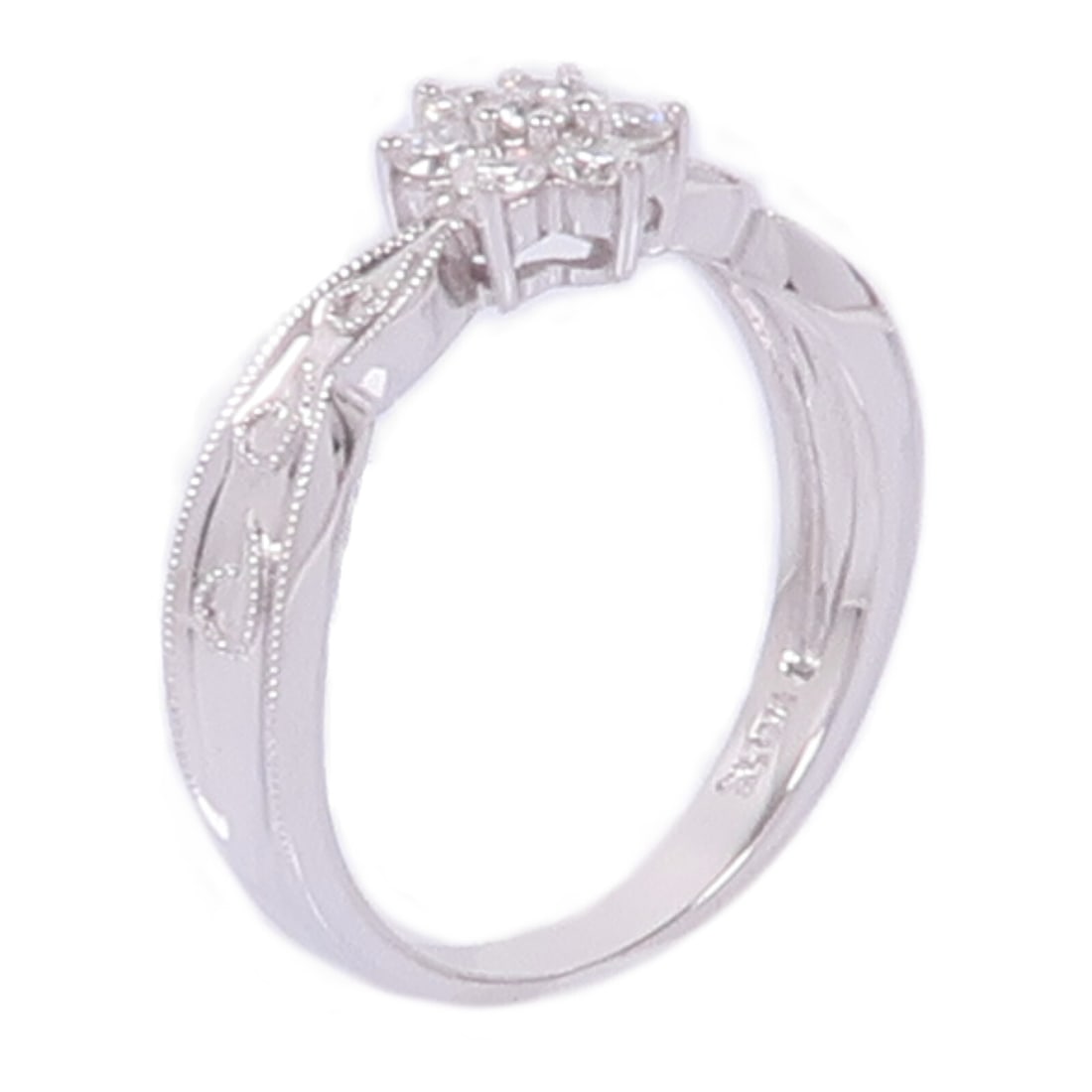 18K White Gold Diamond Ring Brand JEWELRY Size 5.75: 18K White Gold Diamond Ring Brand JEWELRY Size 5.75 A women's ring in K18WG white gold with a silver color finish, featuring a diamond main stone. The ring is size 5.75 and has a floral cluster motif.