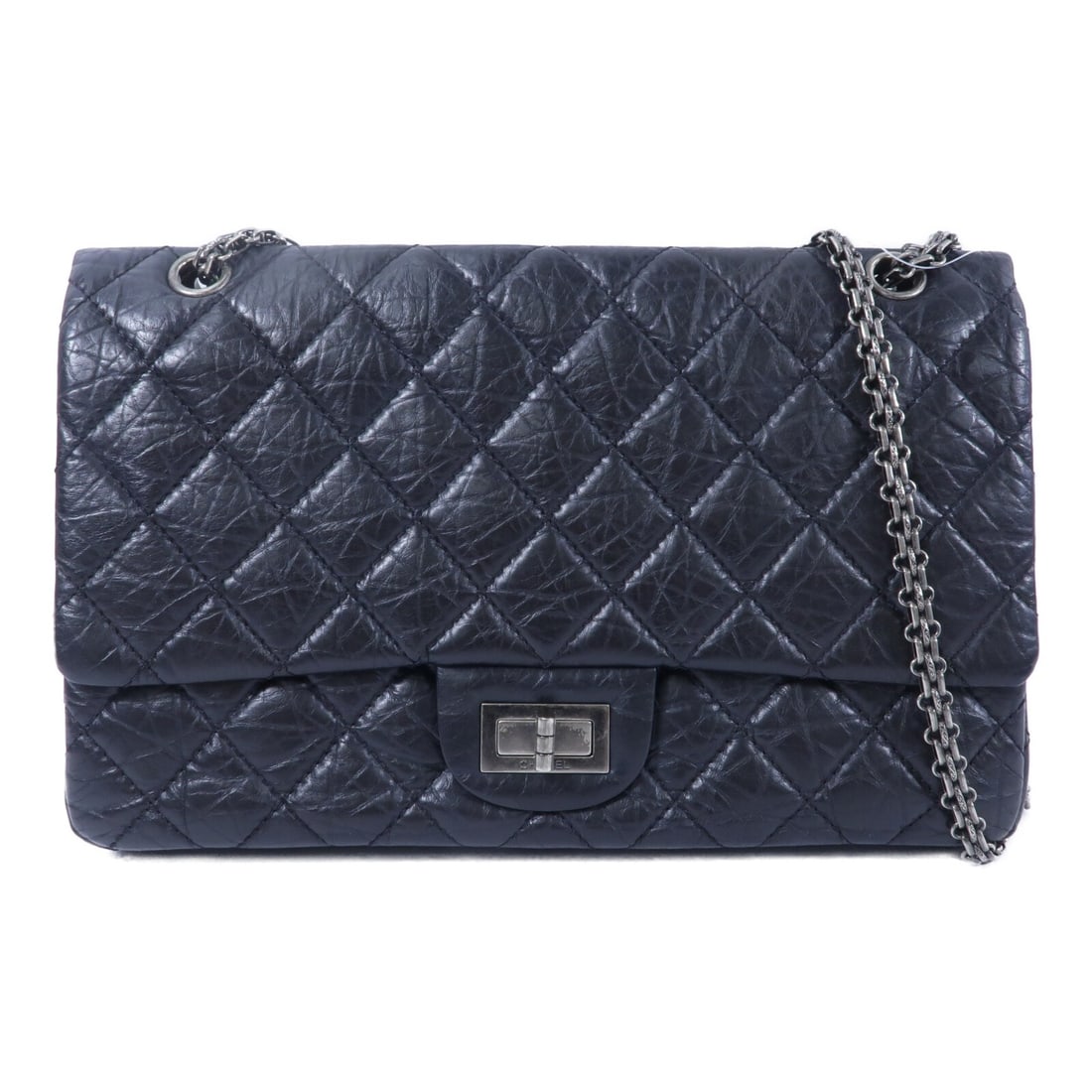 CHANEL 2.55 Jumbo Shoulder Bag A37587 Black Calfskin CC Chain: CHANEL 2.55 Jumbo Shoulder Bag A37587 Black Calfskin CC Chain CHANEL CC 2.55 Jumbo Chain Shoulder Bag, model A37587, in black calfskin (cowhide) leather. This women's shoulder bag is made in France an