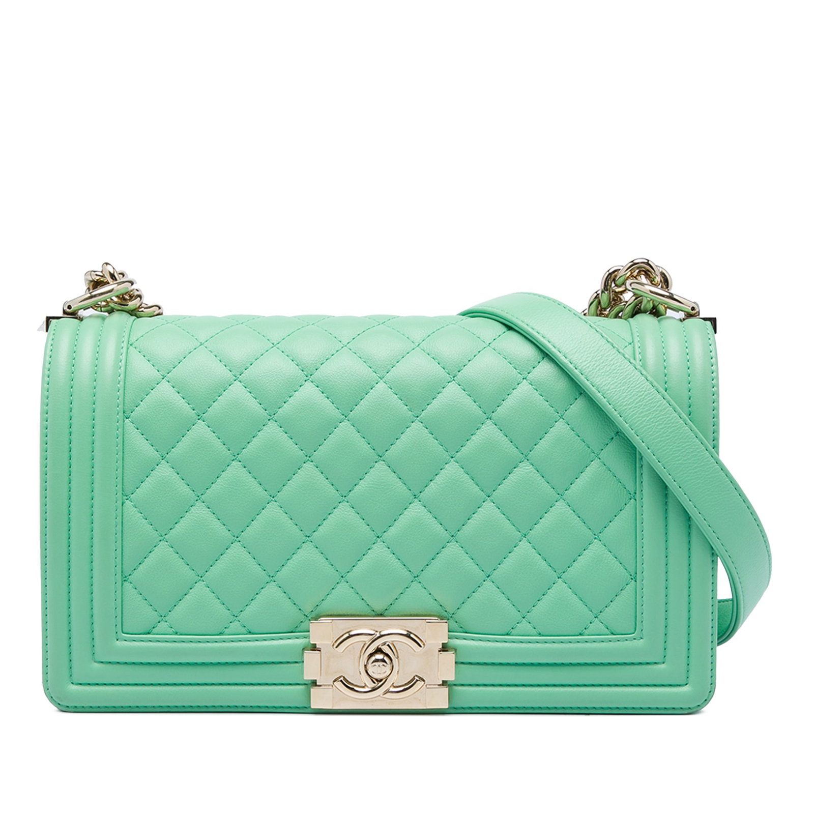 Chanel Boy Flap Old Medium quilted green calfskin crossbody: Chanel Boy Flap Old Medium quilted green calfskin crossbody Chanel Old Medium Boy Flap crossbody bag in green quilted calfskin leather. It features a chain link shoulder strap with a leather guard, a 