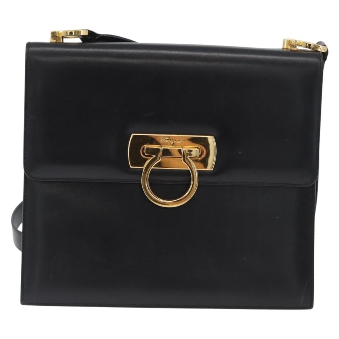 Salvatore Ferragamo Gancini Flap black leather shoulder bag: Salvatore Ferragamo Gancini Flap black leather shoulder bag Salvatore Ferragamo Gancini Flap bag in black leather. This women's bag is made in Italy and shows honest vintage wear consistent with good 