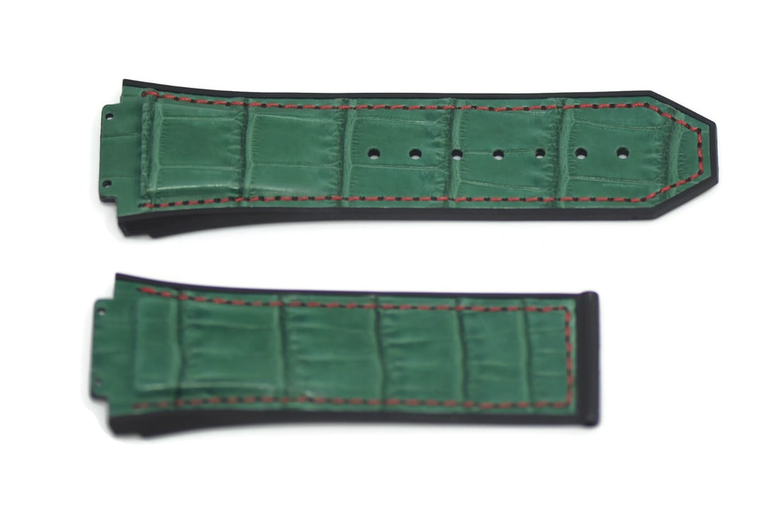 Authentic Hublot Green Leather 29mm Watch Band Strap: Authentic Hublot Green Leather 29mm Watch Band Strap Enhance your timepiece with this authentic Hublot green leather wristwatch band. Crafted from high-quality leather, this strap features a striking 