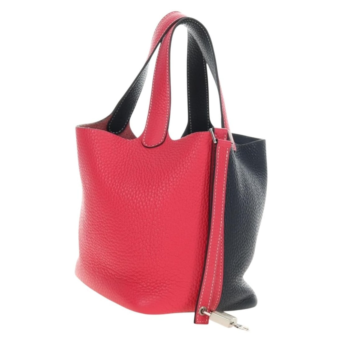 Hermes Picotan Lock PM Taurillon Clemence Handbag Pink Silver Tone: Hermes Picotan Lock PM Taurillon Clemence Handbag Pink Silver Tone Hermes Picotan Lock PM hand bag in pink/silver leather, made in France. It comes with a dust bag, padlock, and one key. The bag is de