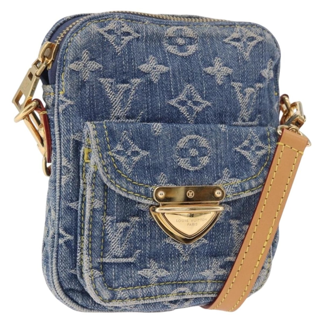 Louis Vuitton M82948 Fairfax Pochette Blue Monogram Denim Shoulder Bag: Louis Vuitton M82948 Fairfax Pochette Blue Monogram Denim Shoulder Bag Louis Vuitton Monogram Denim Pochette Fairfax shoulder bag in blue Monogram Denim Canvas, made in France. The bag is listed in AB