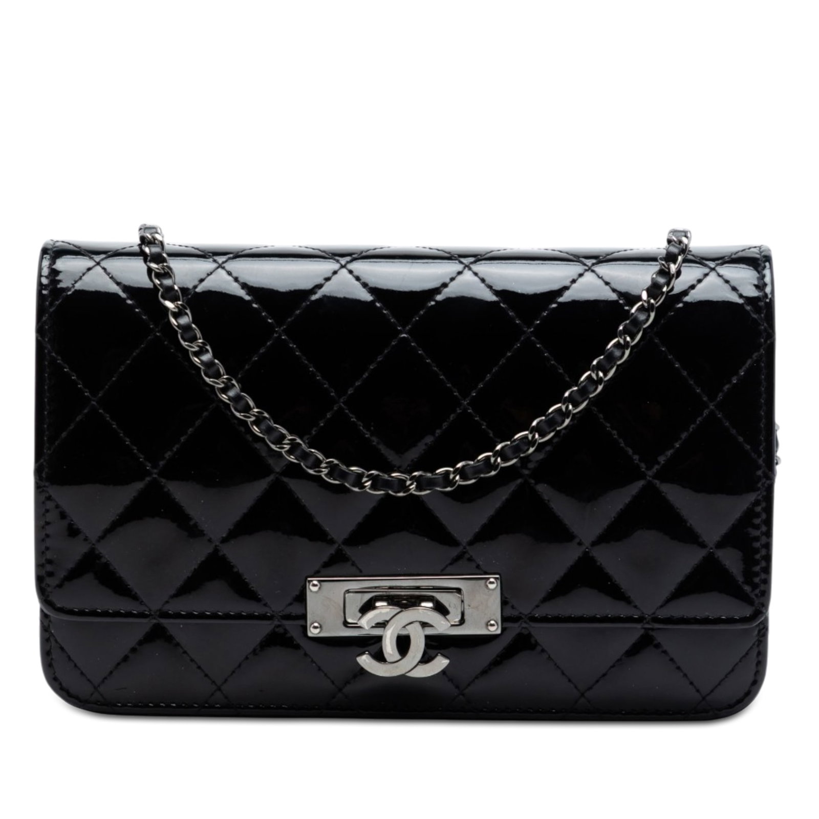 Chanel Golden Class Wallet on Chain black quilted patent leather: Chanel Golden Class Wallet on Chain black quilted patent leather Chanel Quilted Patent Golden Class Wallet on Chain in black patent leather. This crossbody bag features a leather-woven chain shoulder 