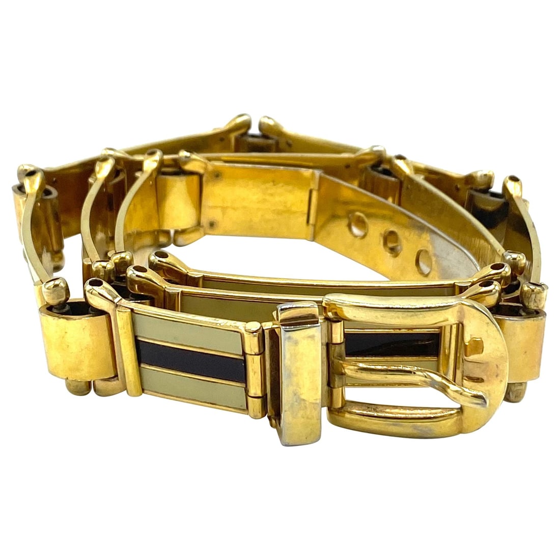 Gucci Italy Enamel Belt Gold Plated Finish 32 In: Gucci Italy Enamel Belt Gold Plated Finish 32 In Vintage Gucci belt made in Italy with an enamel construction and gold plated finish. Stamped Gucci Italy, it dates to the late 20th century and fits wa