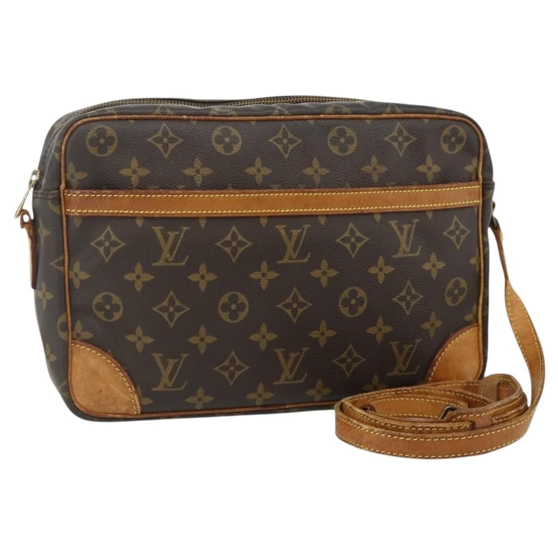 Louis Vuitton Trocadero 30 Monogram Canvas Shoulder Bag M51272: Louis Vuitton Trocadero 30 Monogram Canvas Shoulder Bag M51272 Louis Vuitton Monogram Trocadero 30 shoulder bag in monogram canvas, made in France. This women's bag is a heavily used piece with notabl