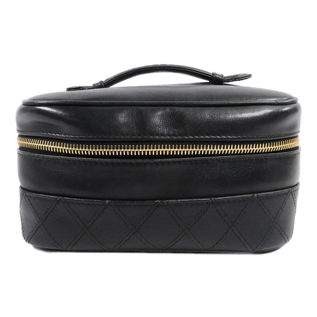 CHANEL CC vintage lambskin handbag black with GHW: CHANEL CC vintage lambskin handbag black with GHW Vintage Chanel CC handbag in black lambskin leather. This women's handbag features a black exterior and an interior open pocket. Includes a hologram s