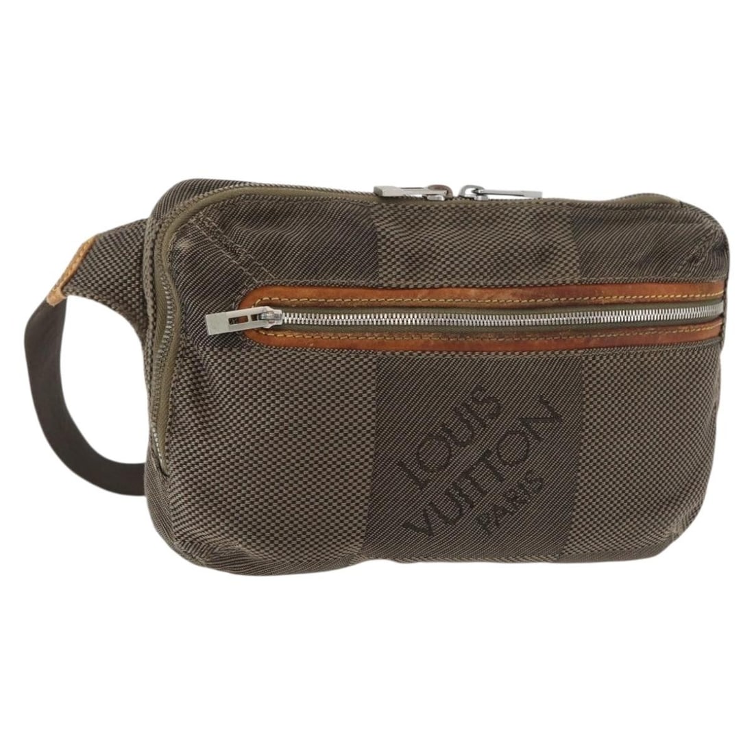 Louis Vuitton M93022 Arche Waist Bag Damier Geant Khaki: Louis Vuitton M93022 Arche Waist Bag Damier Geant Khaki Louis Vuitton Damier Geant Arche waist bag in khaki canvas, made in France. This heavily used bag shows notable wear throughout, including loss 
