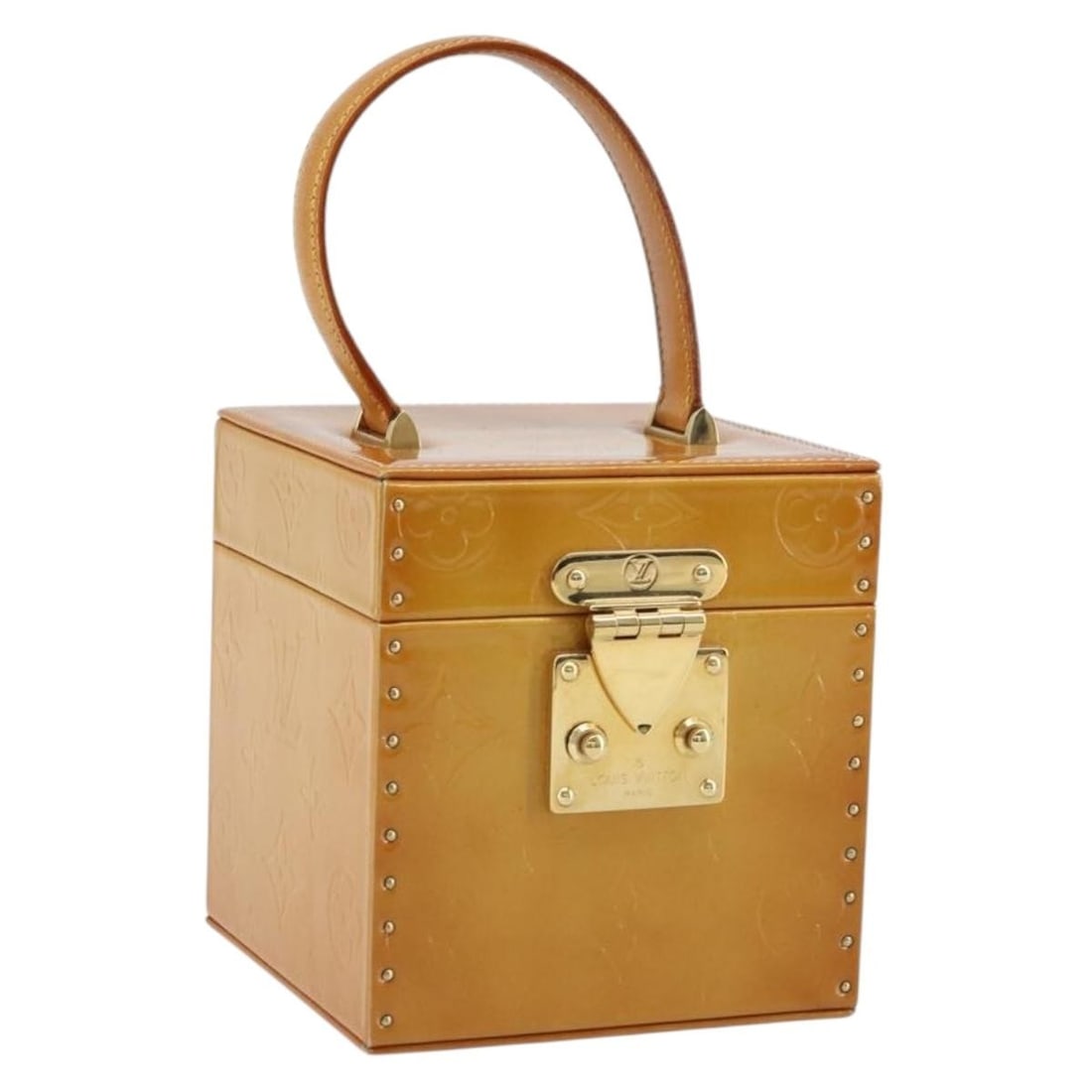 Louis Vuitton M91002 Bleecker Monogram Vernis Cosmetic Pouch Beige: Louis Vuitton M91002 Bleecker Monogram Vernis Cosmetic Pouch Beige Louis Vuitton Monogram Vernis Bleecker cosmetic pouch in beige patent leather. Made in France, this women's pouch is offered without 