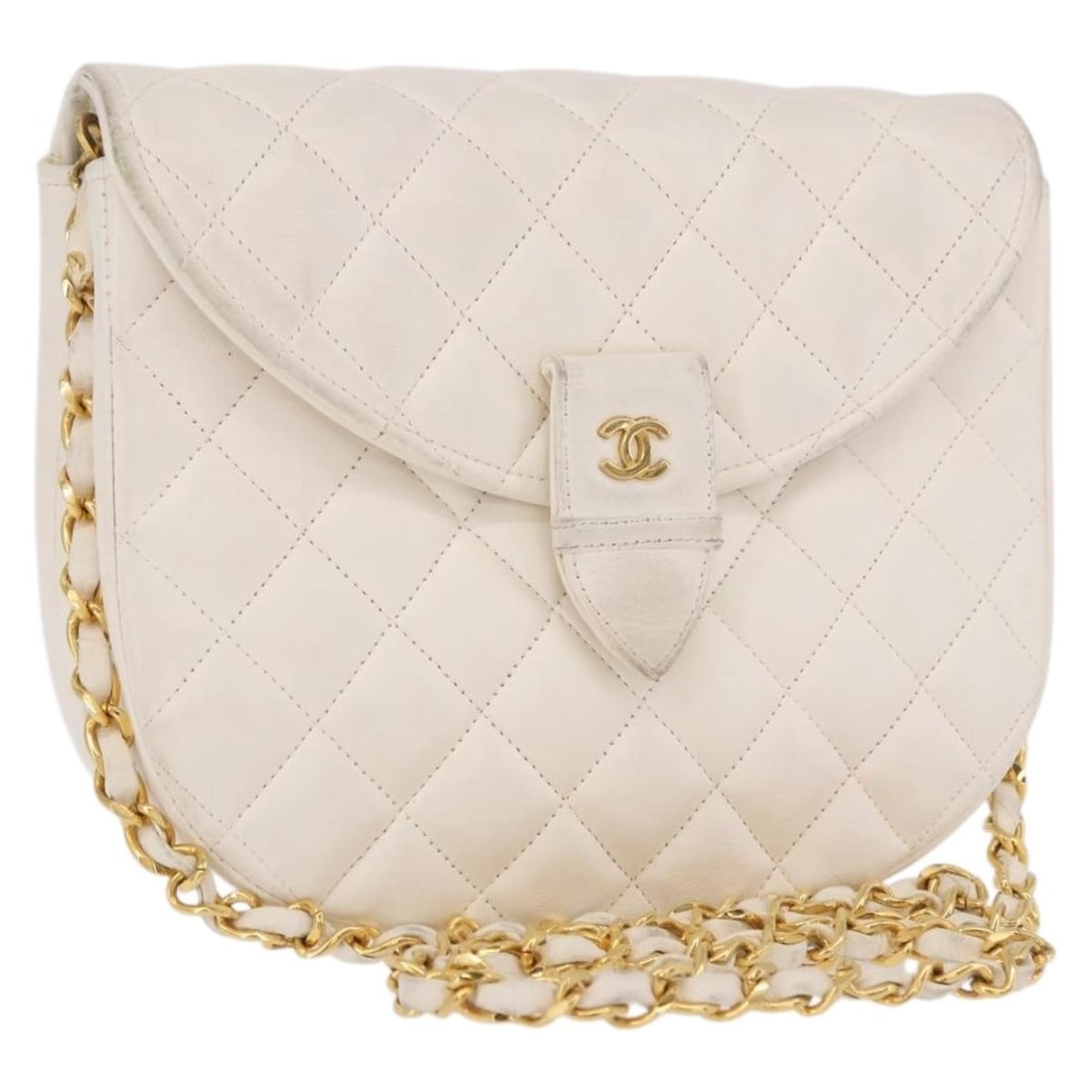 CHANEL white lambskin shoulder bag with CC chain strap: CHANEL white lambskin shoulder bag with CC chain strap Chanel Matelasse chain shoulder bag in white lamb skin with gold-tone CC detailing. This women's shoulder bag is made in France and is being sold