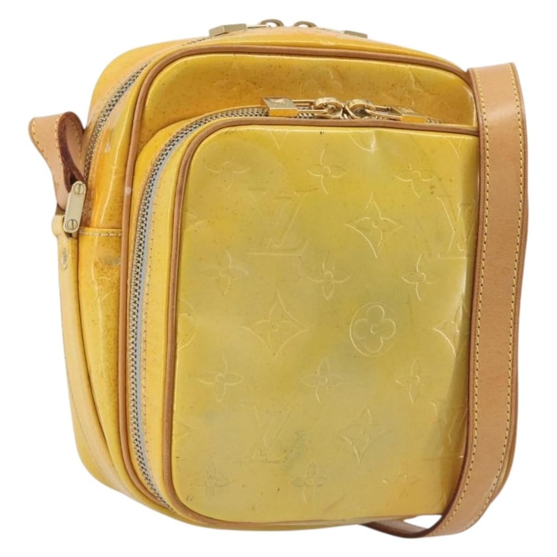 Louis Vuitton Wooster Shoulder Bag Monogram Vernis Gris M91036: Louis Vuitton Wooster Shoulder Bag Monogram Vernis Gris M91036 Louis Vuitton Wooster shoulder bag in Gris Monogram Vernis patent leather. This women's bag is made in France and features a compact silh