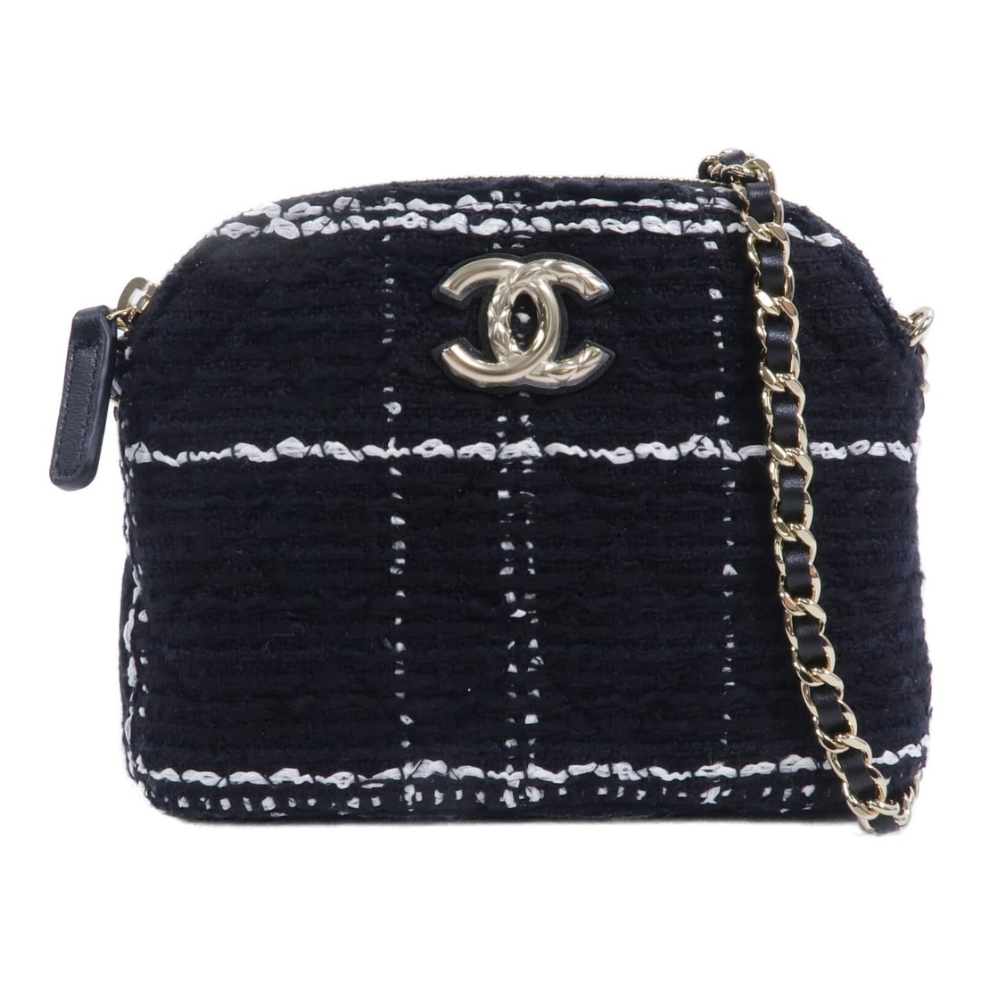 CHANEL CC Tweed Shoulder Bag Black Chain Strap GHW: CHANEL CC Tweed Shoulder Bag Black Chain Strap GHW CHANEL CC chain shoulder bag in black tweed with black trim and GHW. This women's shoulder bag features an exterior open pocket, two interior card sl
