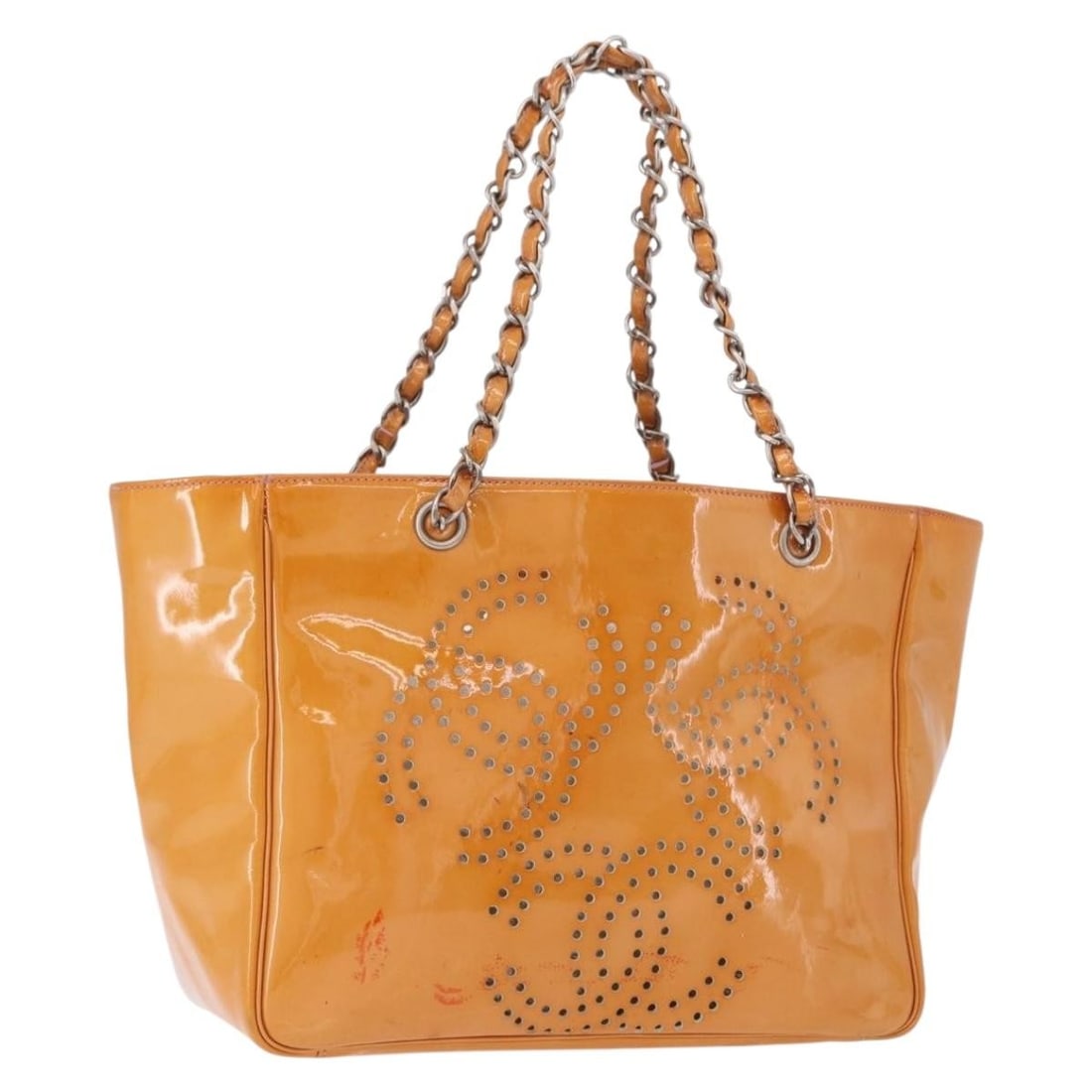 CHANEL Orange Patent Leather Tote Bag with Silver CC Chain: CHANEL Orange Patent Leather Tote Bag with Silver CC Chain Authentic CHANEL tote bag in orange enamel with silver-tone detailing and chain handles. Made in Italy, this women's bag is offered without t