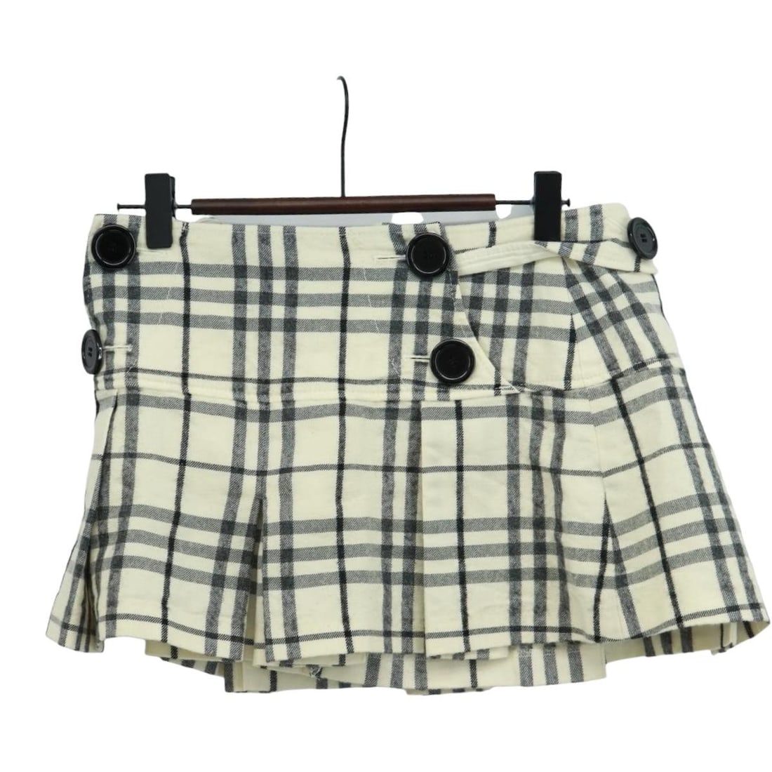 Burberry Blue Label Wool White Skirt with Nova Check Pattern: Burberry Blue Label Wool White Skirt with Nova Check Pattern This Burberry Nova Check Blue Label skirt features a classic design crafted from wool in white. Made for women, the skirt is produced in Ja