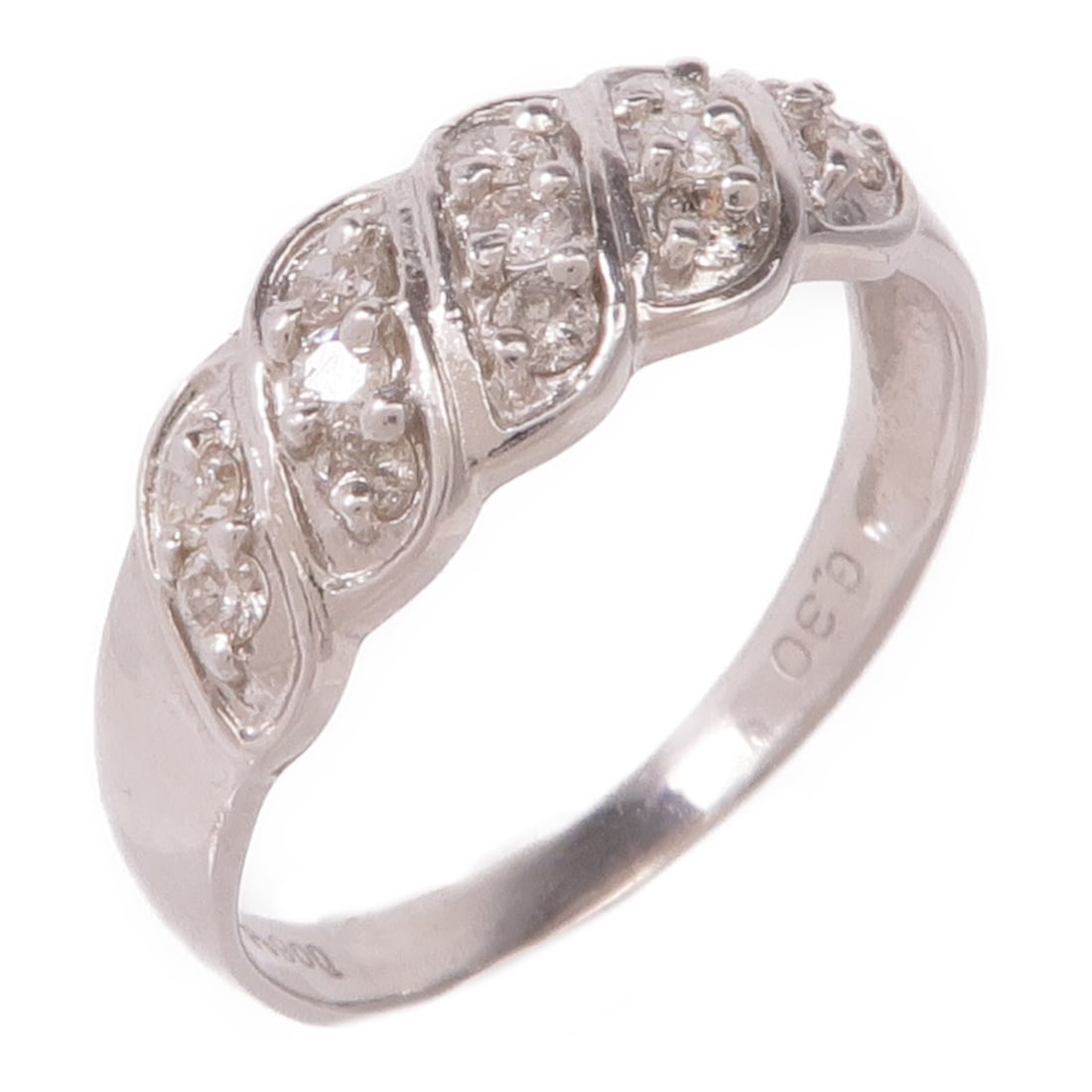 Pt900 Platinum Diamond Ring Size 5 Clear Stone: Pt900 Platinum Diamond Ring Size 5 Clear Stone Women's ring in Pt900 platinum with diamond accents. The piece is described as a clear, regular-size ring with a diamond main stone and a very good AB co