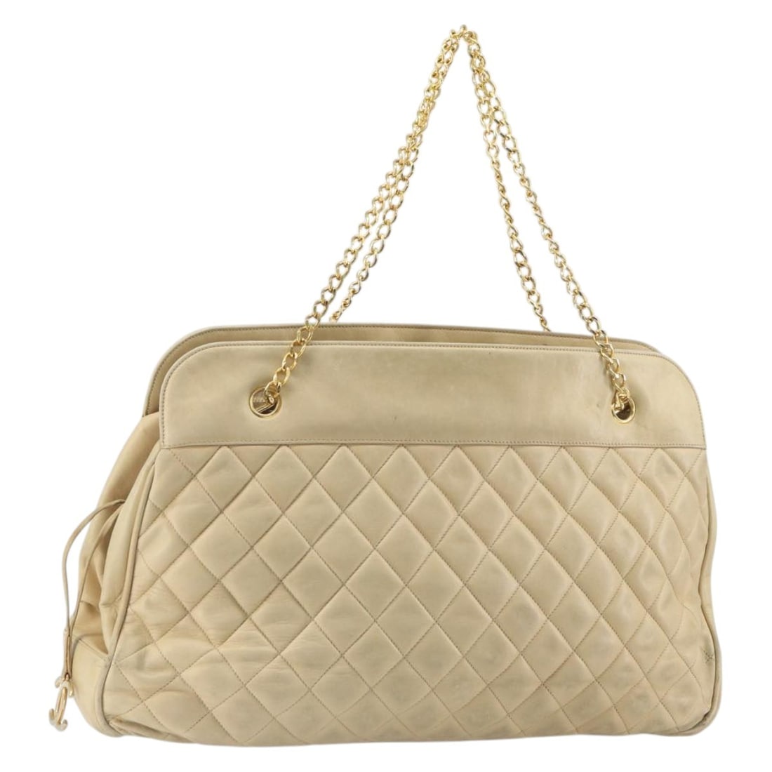 CHANEL CC Beige Lamb Skin Matelasse Shoulder Bag: CHANEL CC Beige Lamb Skin Matelasse Shoulder Bag Chanel Matelasse chain shoulder bag in beige lamb skin. This women's shoulder bag is made in Italy and includes only the item shown in the photo; box a