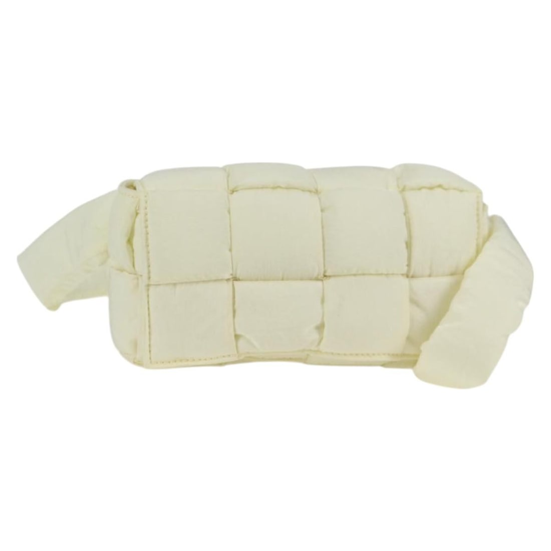 Bottega Veneta Intrecciato Cassette White Nylon Shoulder Bag: Bottega Veneta Intrecciato Cassette White Nylon Shoulder Bag Bottega Veneta Intrecciato Cassette shoulder bag in white nylon. This women's shoulder bag includes a dust bag and is made in Italy. Condit