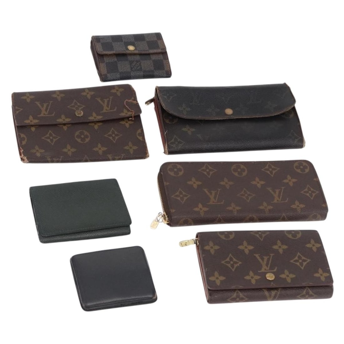 Set of 7 Louis Vuitton wallets Monogram canvas black green: Set of 7 Louis Vuitton wallets Monogram canvas black green Set of 7 Louis Vuitton wallets in Monogram canvas with black and green coloring. This bundle is offered as photographed and does not include 