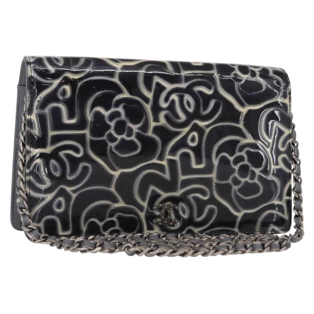 CHANEL Camellia Gray Silver Chain Wallet Patent Leather Authentic: CHANEL Camellia Gray Silver Chain Wallet Patent Leather Authentic This CHANEL Camellia COCO Mark Chain Wallet features a stylish gray and silver patent leather design, perfect for the fashion-forward 