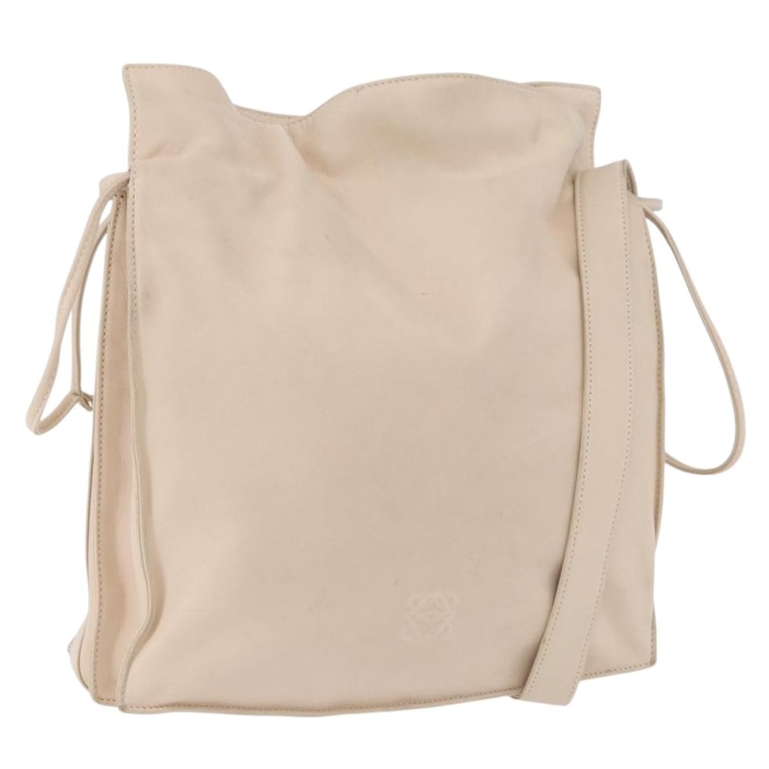 Loewe Ivory Leather Shoulder Bag with Silver Tone Hardware: Loewe Ivory Leather Shoulder Bag with Silver Tone Hardware Authentic LOEWE shoulder bag in ivory and silver leather, made in Spain. This women's bag includes an adjustable shoulder drop and is offered