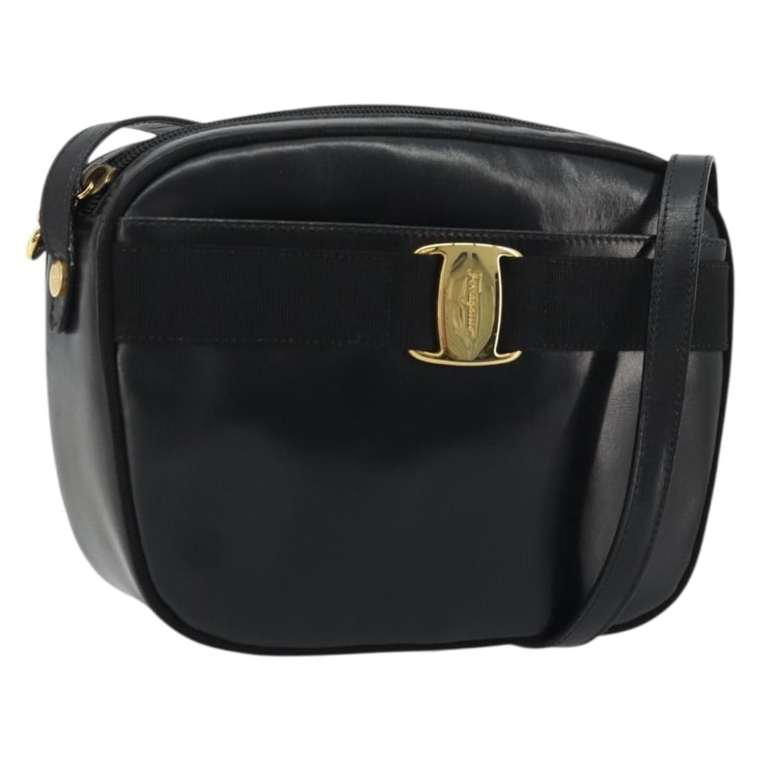 Black Leather Shoulder Bag Salvatore Ferragamo Vala Gold Tone: Black Leather Shoulder Bag Salvatore Ferragamo Vala Gold Tone Salvatore Ferragamo Vala shoulder bag in black and gold leather, made in Italy. This women's shoulder bag has an approximate size of 23 cm