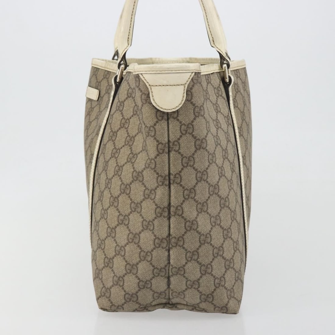 Gucci 197953 GG Supreme PVC Leather Tote Beige Gold: Gucci 197953 GG Supreme PVC Leather Tote Beige Gold Gucci tote bag in GG Supreme canvas with PVC leather trim, finished in beige and gold. This women's bag is made in Italy and features an open tote s