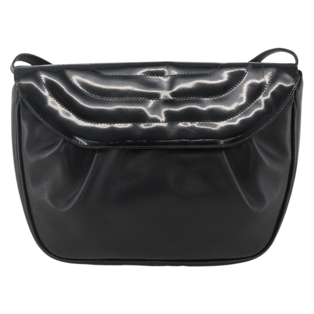 Salvatore Ferragamo Flap Shoulder patent leather bag black: Salvatore Ferragamo Flap Shoulder patent leather bag black Salvatore Ferragamo Flap Shoulder bag in black patent leather. This women's bag features a classic flap silhouette and remains in good vintag