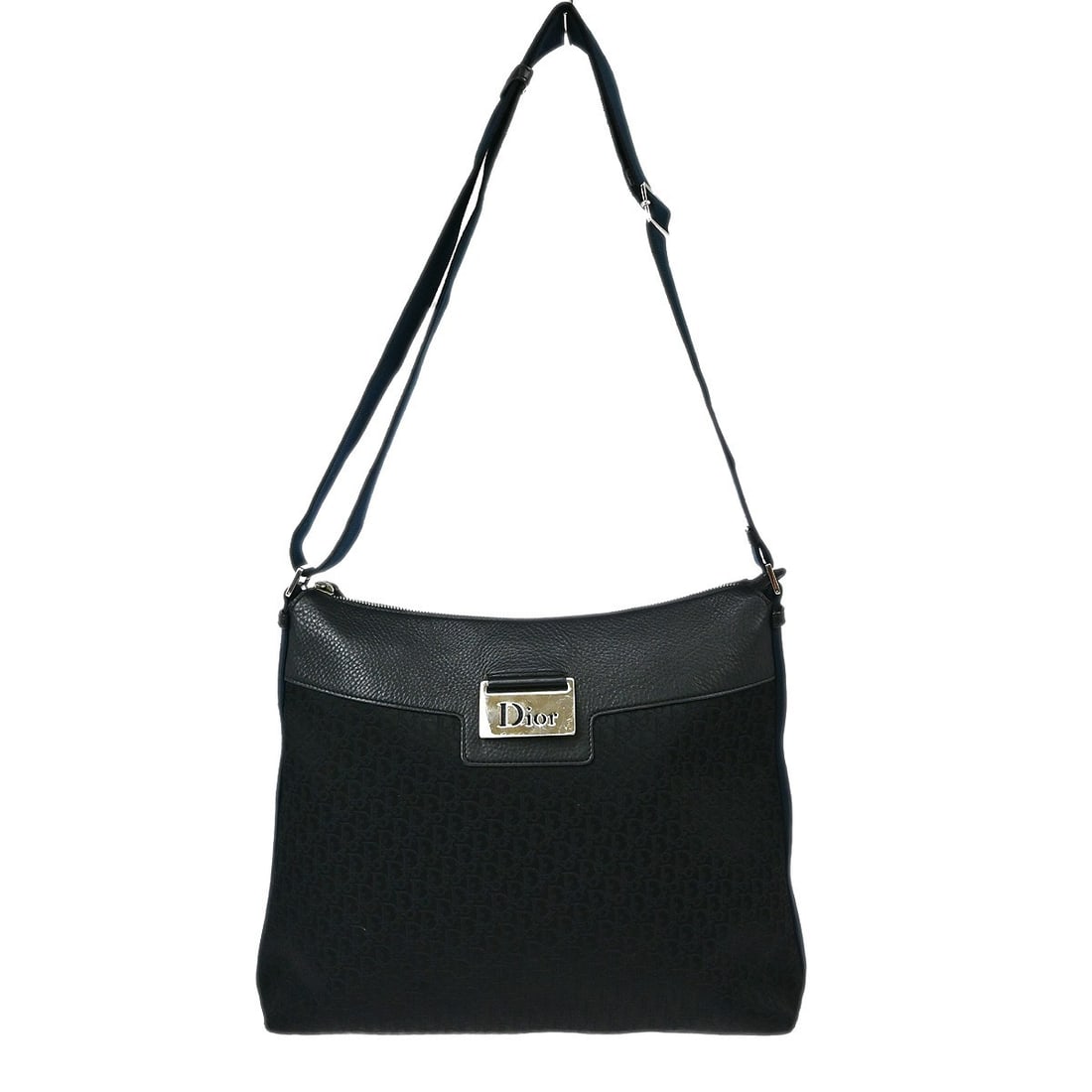 Dior Street Chic Trotter Canvas Leather Shoulder Bag Black: Dior Street Chic Trotter Canvas Leather Shoulder Bag Black Christian Dior Street Chic shoulder bag in black Trotter canvas and leather with silver-tone hardware and logo accents. Designed with a shoul