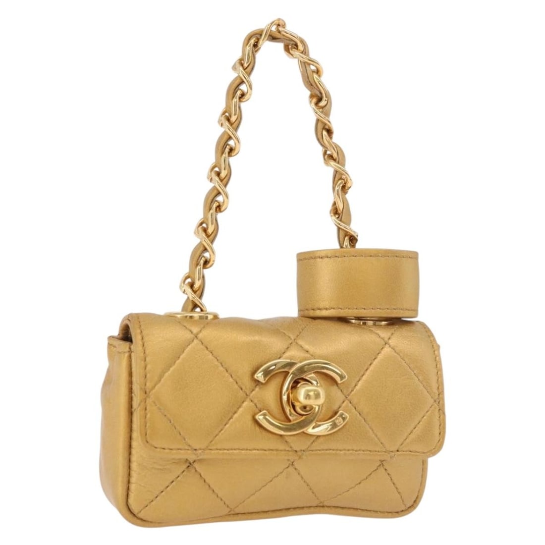 CHANEL Gold Lamb Skin Matelasse CC Chain Pouch: CHANEL Gold Lamb Skin Matelasse CC Chain Pouch CHANEL Matelasse chain pouch in lamb skin with a gold exterior and CC detail. Made in Italy, this women's pouch measures approximately 10 cm x 6 cm x 2 c