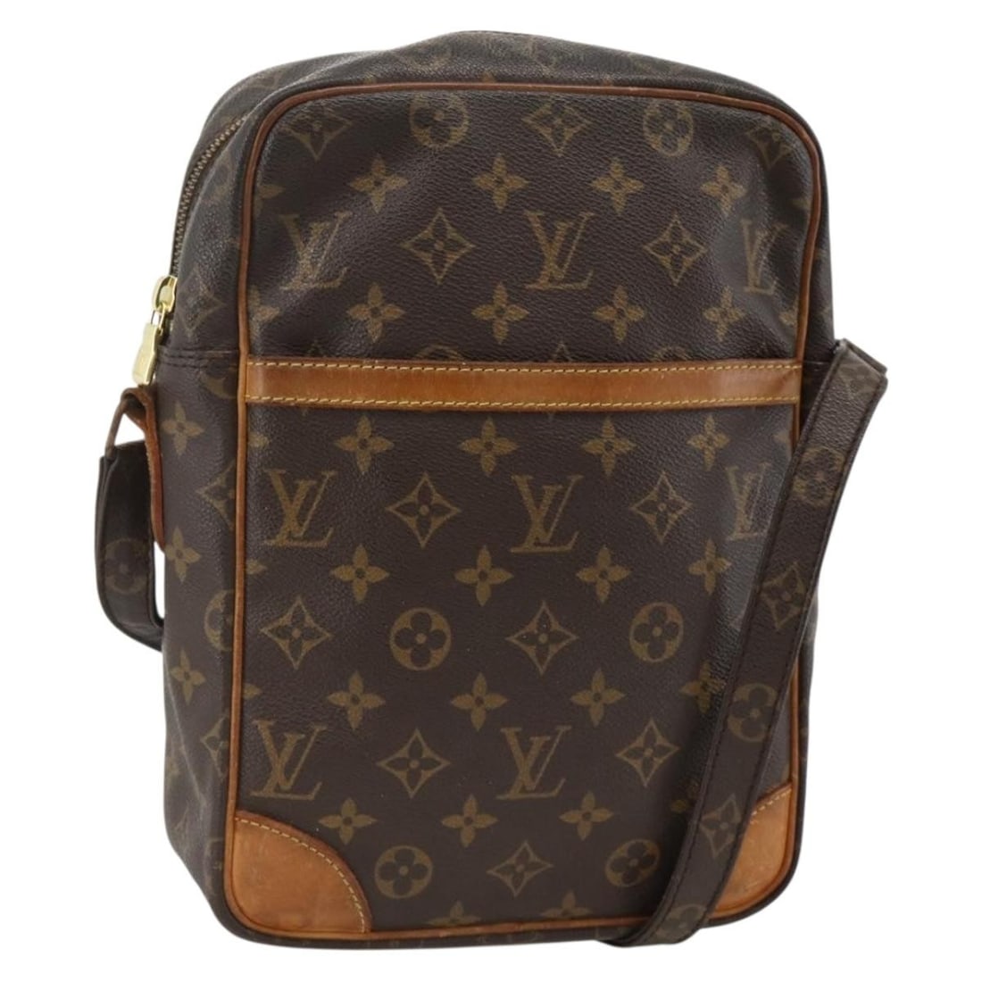 Louis Vuitton Danube MM Monogram Canvas Shoulder Bag M45264 France: Louis Vuitton Danube MM Monogram Canvas Shoulder Bag M45264 France This Louis Vuitton Monogram Danube MM Shoulder Bag features the iconic monogram canvas and is designed for women. The bag has a recta