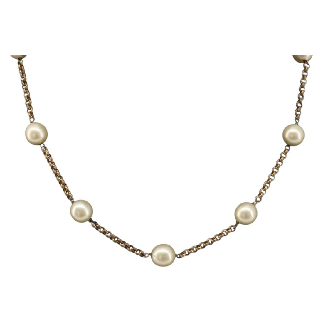 CHANEL CC Gold Tone White Metal Necklace France: CHANEL CC Gold Tone White Metal Necklace France Chanel necklace in gold tone metal with white CC detailing. Made in France, this women's necklace is offered without the original box or dust bag and in