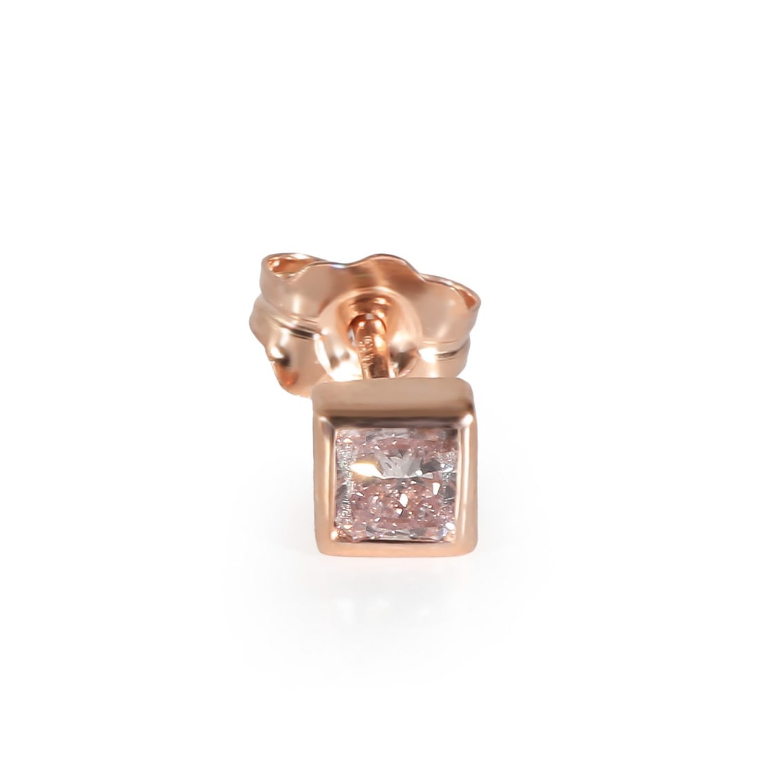 Fancy Pink Diamond Stud Earrings 0.16 CT in 14K Rose Gold GIA Certified: Fancy Pink Diamond Stud Earrings 0.16 CT in 14K Rose Gold GIA Certified This exquisite pair of Fancy Pink Diamond Stud Earrings is crafted in 14K Rose Gold, showcasing a stunning radiant cut pink diam