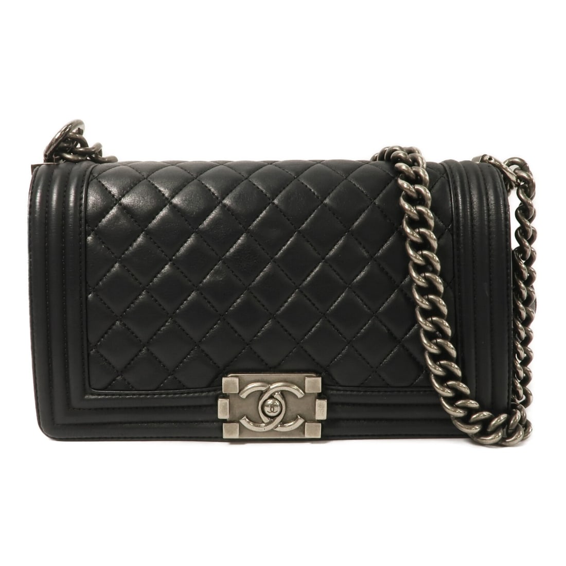 CHANEL Boy 25 A67086 Shoulder Bag Black Lambskin: CHANEL Boy 25 A67086 Shoulder Bag Black Lambskin CHANEL CC Boy 25 Chain Shoulder Handbag, model A67086, in black lambskin (sheep leather). This women's shoulder bag features a flap pocket and comes wi