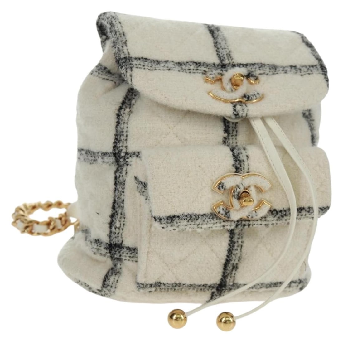 CHANEL CC Gold White Nylon Backpack with Dust Bag: CHANEL CC Gold White Nylon Backpack with Dust Bag CHANEL backpack in gold and white nylon, made in Italy. This women's bag comes with a dust bag and features an excellent overall condition with only s