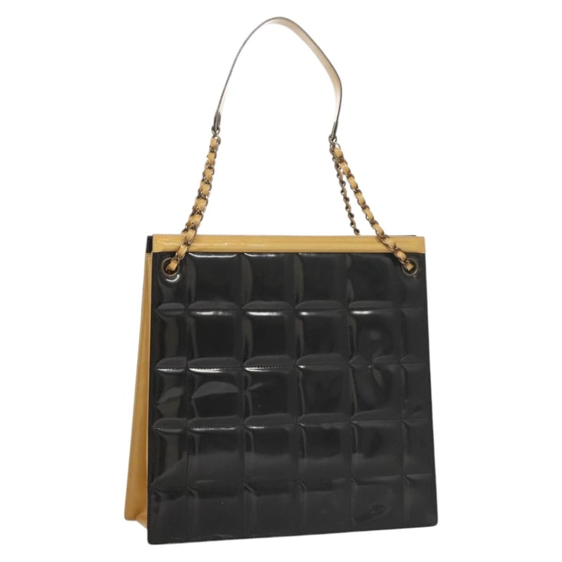 CHANEL Choco Bar Patent Leather Shoulder Bag Black with Guarantee Card: CHANEL Choco Bar Patent Leather Shoulder Bag Black with Guarantee Card Chanel Choco Bar chain shoulder bag in black patent leather. This women's shoulder bag includes the guarantee card and was made i