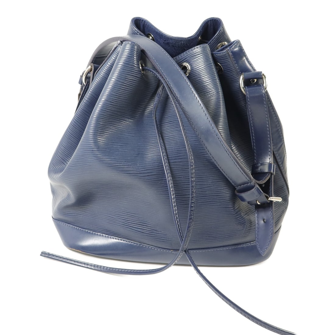 Louis Vuitton Petit Noe M44105 Blue Epi Leather Shoulder Bag: Louis Vuitton Petit Noe M44105 Blue Epi Leather Shoulder Bag Louis Vuitton Petit Noe shoulder bag, model M44105, in blue Epi leather with calfskin (cowhide) trim. Made in France, this women's regular-