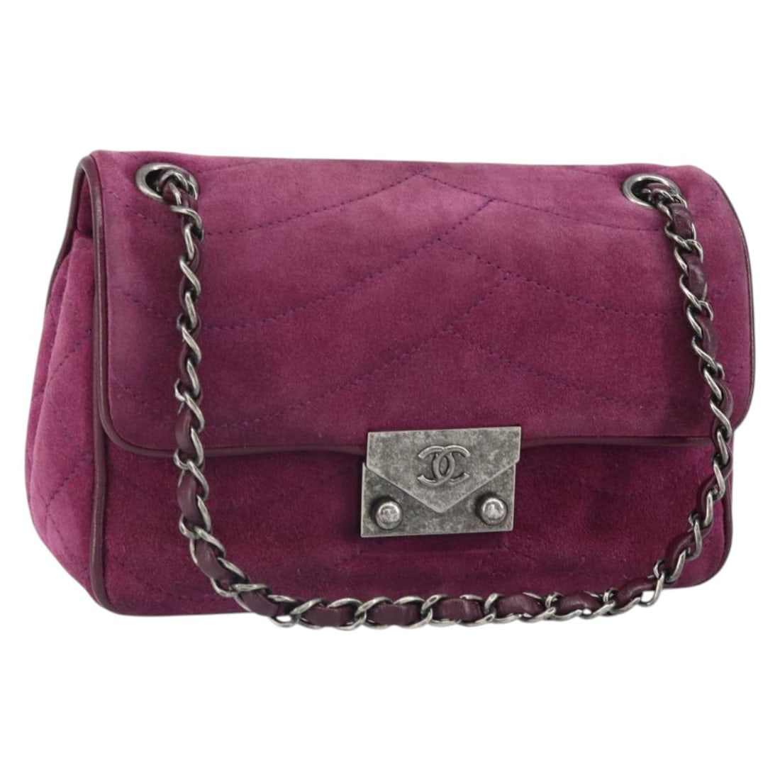 Purple Suede CHANEL Shoulder Bag with Chain Strap and CC Logo: Purple Suede CHANEL Shoulder Bag with Chain Strap and CC Logo This CHANEL chain shoulder bag features a luxurious purple suede exterior and classic CC design. Made in France, the bag offers a stylish 
