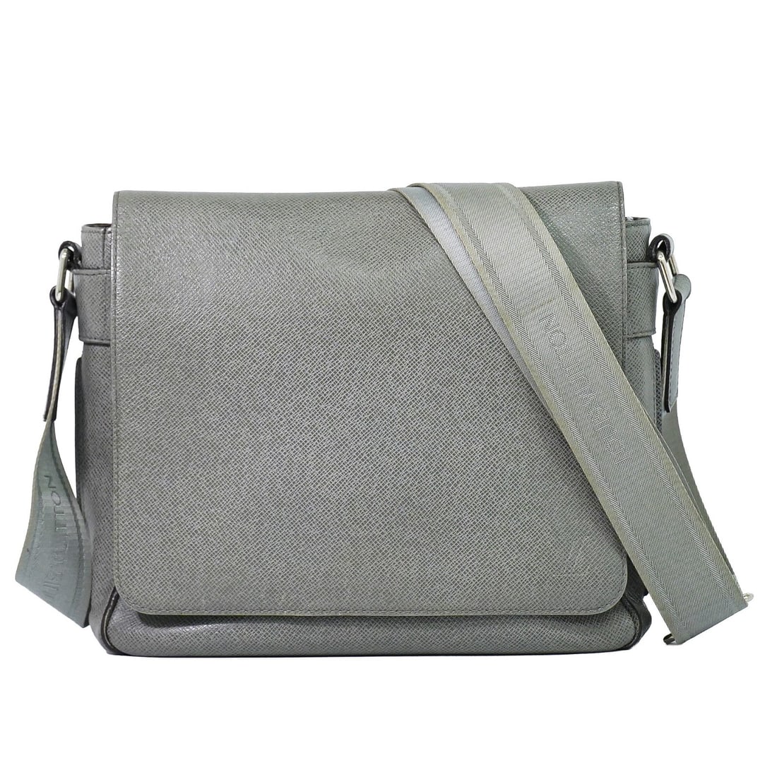 Louis Vuitton Roman gray leather shoulder bag: Louis Vuitton Roman gray leather shoulder bag Louis Vuitton Roman Taiga Leather bag in gray leather, designed as a unisex model. Made in France, it measures 27 cm x 26 cm x 7 cm. Condition is good, wi